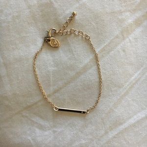 Simple, delicate gold-plated bracelet